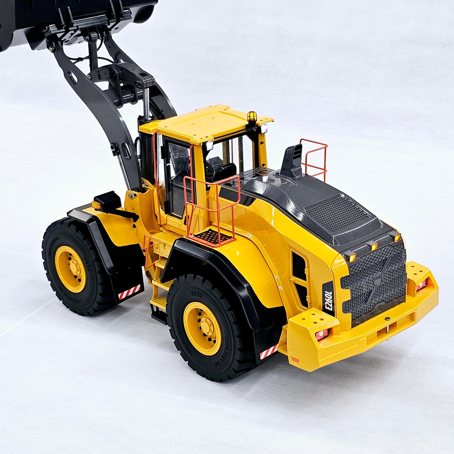 RC 1/14 Volvo Radlader L260 MT-Models