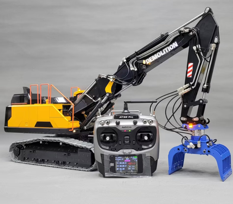 RC 1/14 Liebherr R946 Raupenbagger mit Dreifachausleger