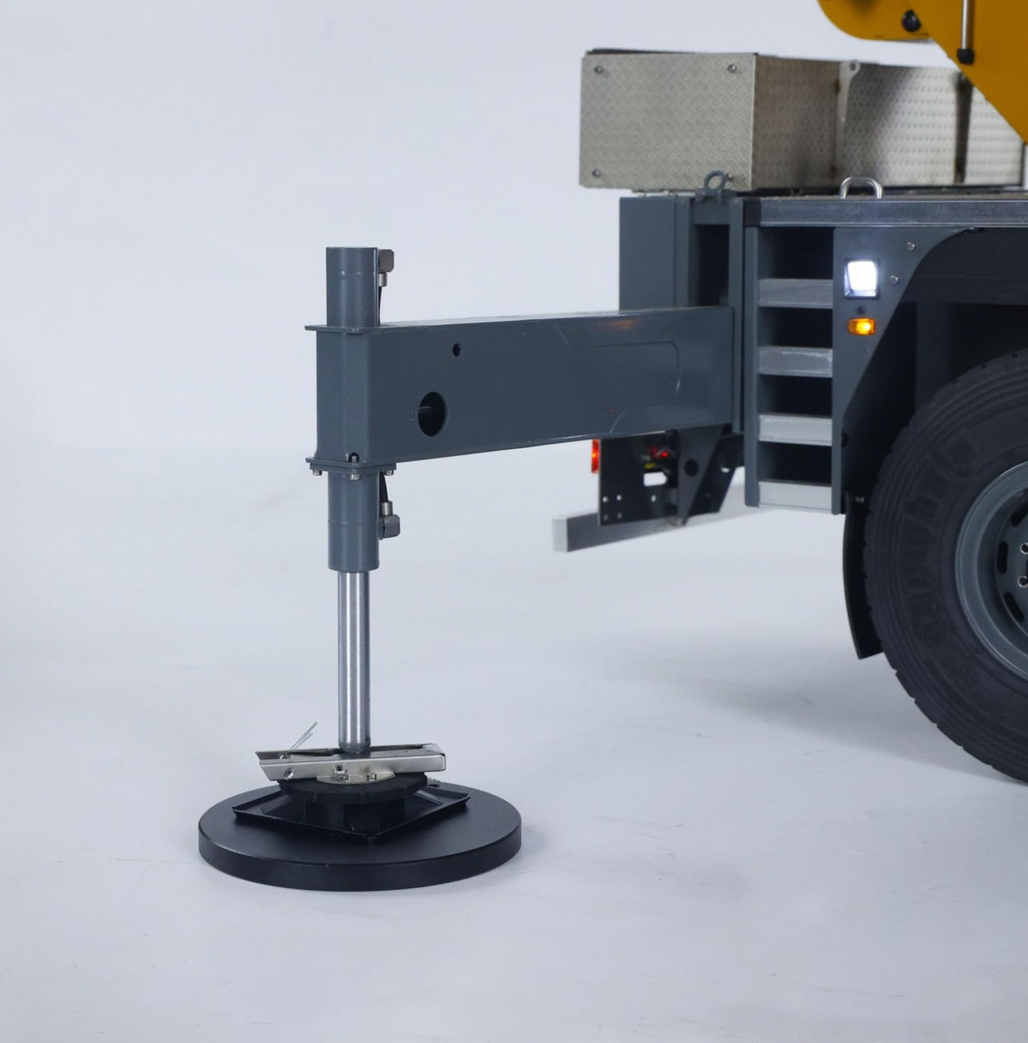 RC 1/14 Liebherr LTM 1050 Crane Eyewhale