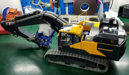 RC 1/14 Liebherr R946 Raupenbagger mit Einzelausleger