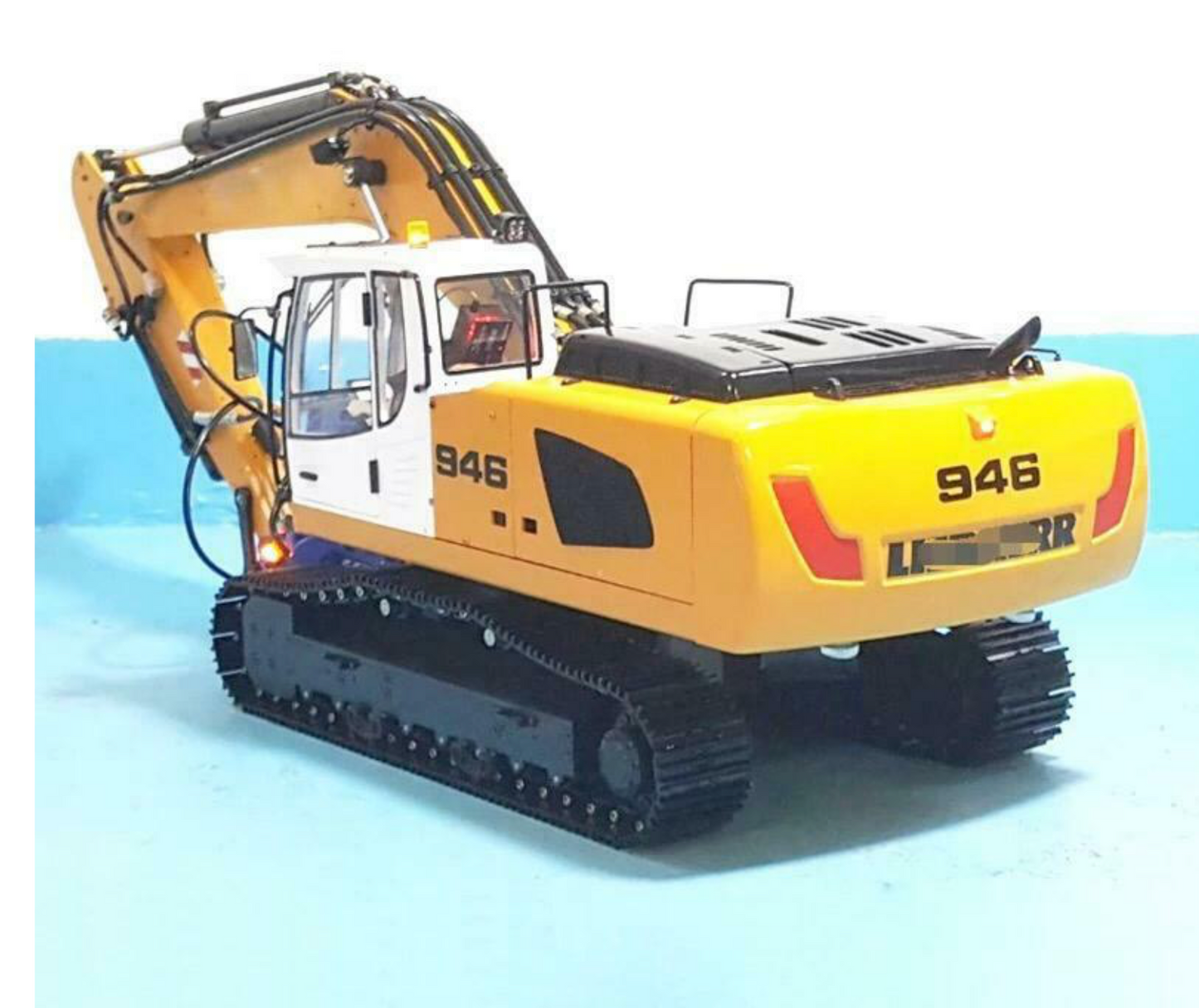 RC 1/14 Liebherr R946 Crawler Excavator Single Boom
